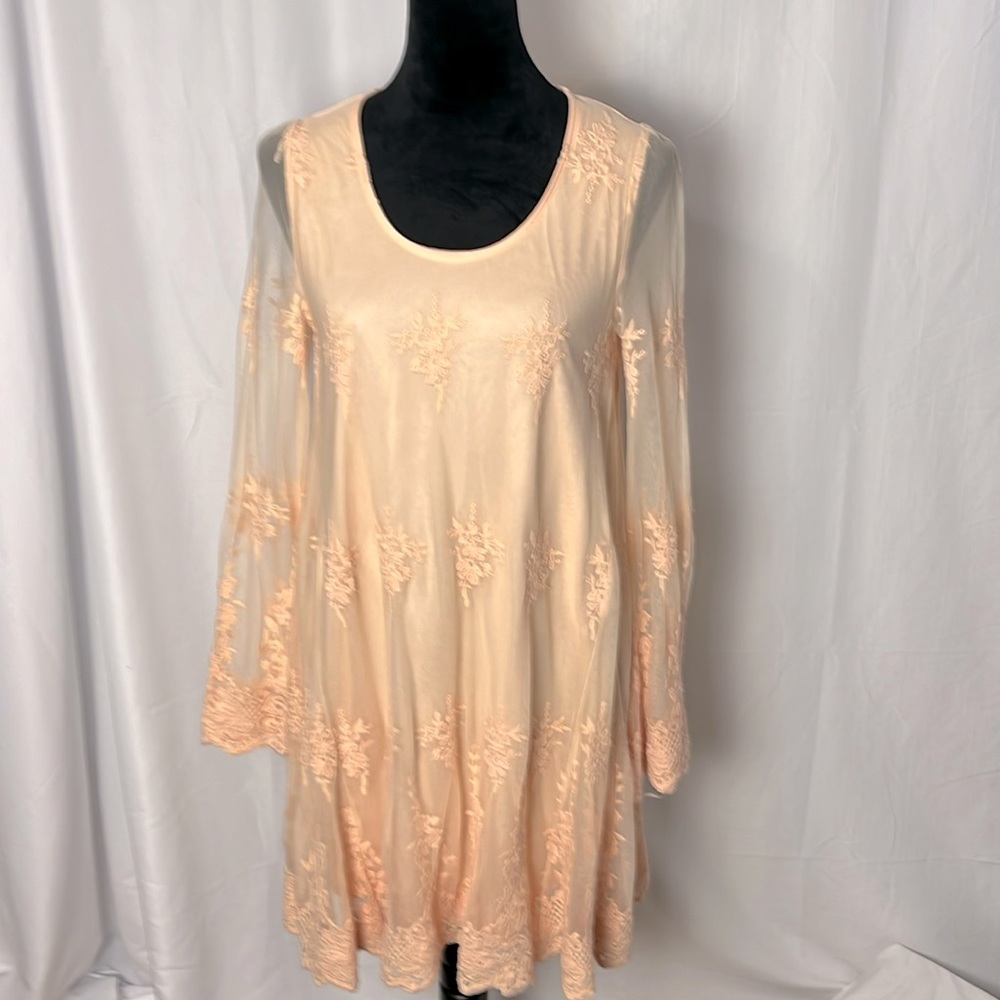 She & Sky peach colored lace overlay dress (S)